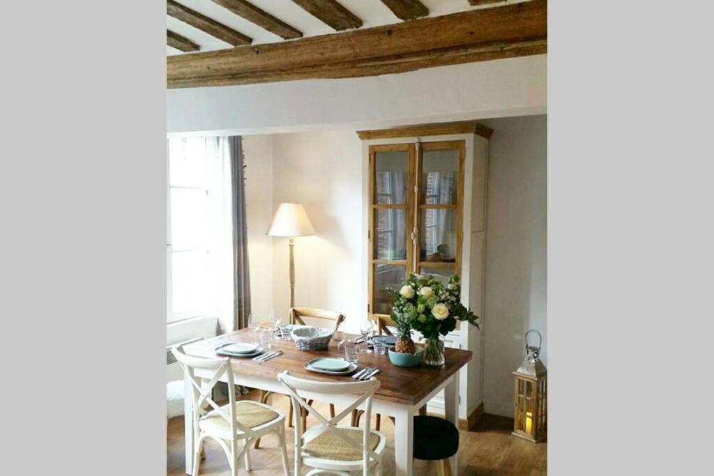 Une Pause Chez Julien, Appartement Lumineux Et Idealement Situe! Honfleur Zewnętrze zdjęcie