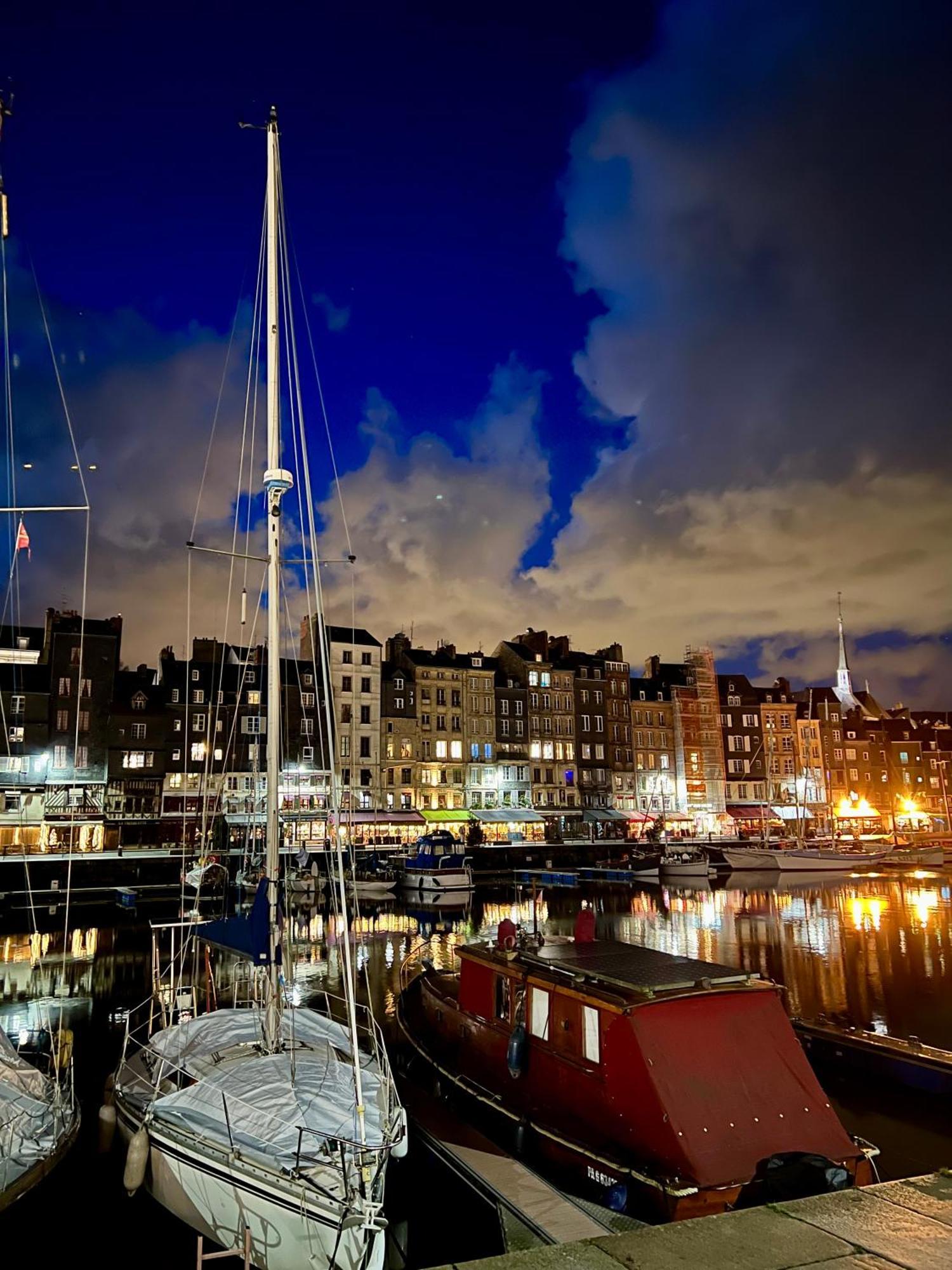 Une Pause Chez Julien, Appartement Lumineux Et Idealement Situe! Honfleur Zewnętrze zdjęcie